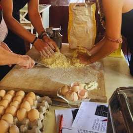 Morcone : atelier pâtes, visite de la ferme et déjeuner
