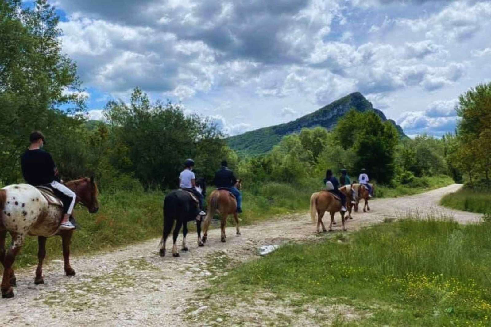 Benevento: excursión a caballo con aperitivo